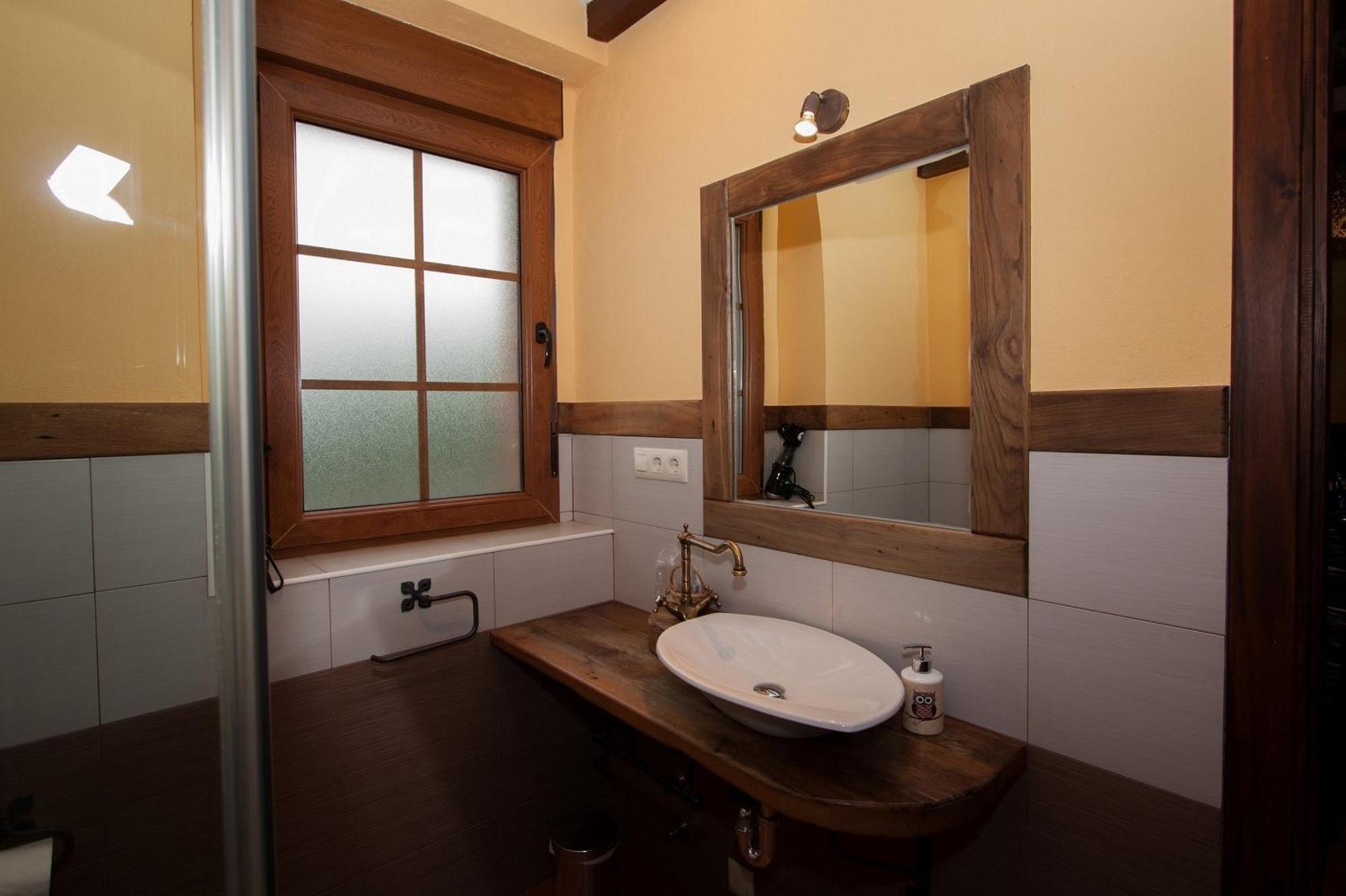 El Conventu Del Asturcon Guest House Lago  Exterior photo